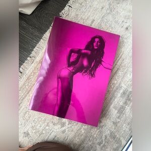 GISELE BÜNDCHEN COFFEE TABLE BOOK